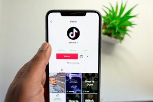 Tác dụng của follow trên TikTok là gì?